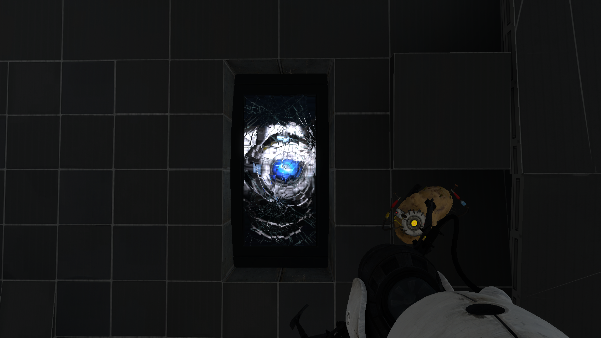 Portal_2_monitor_behind_2.png