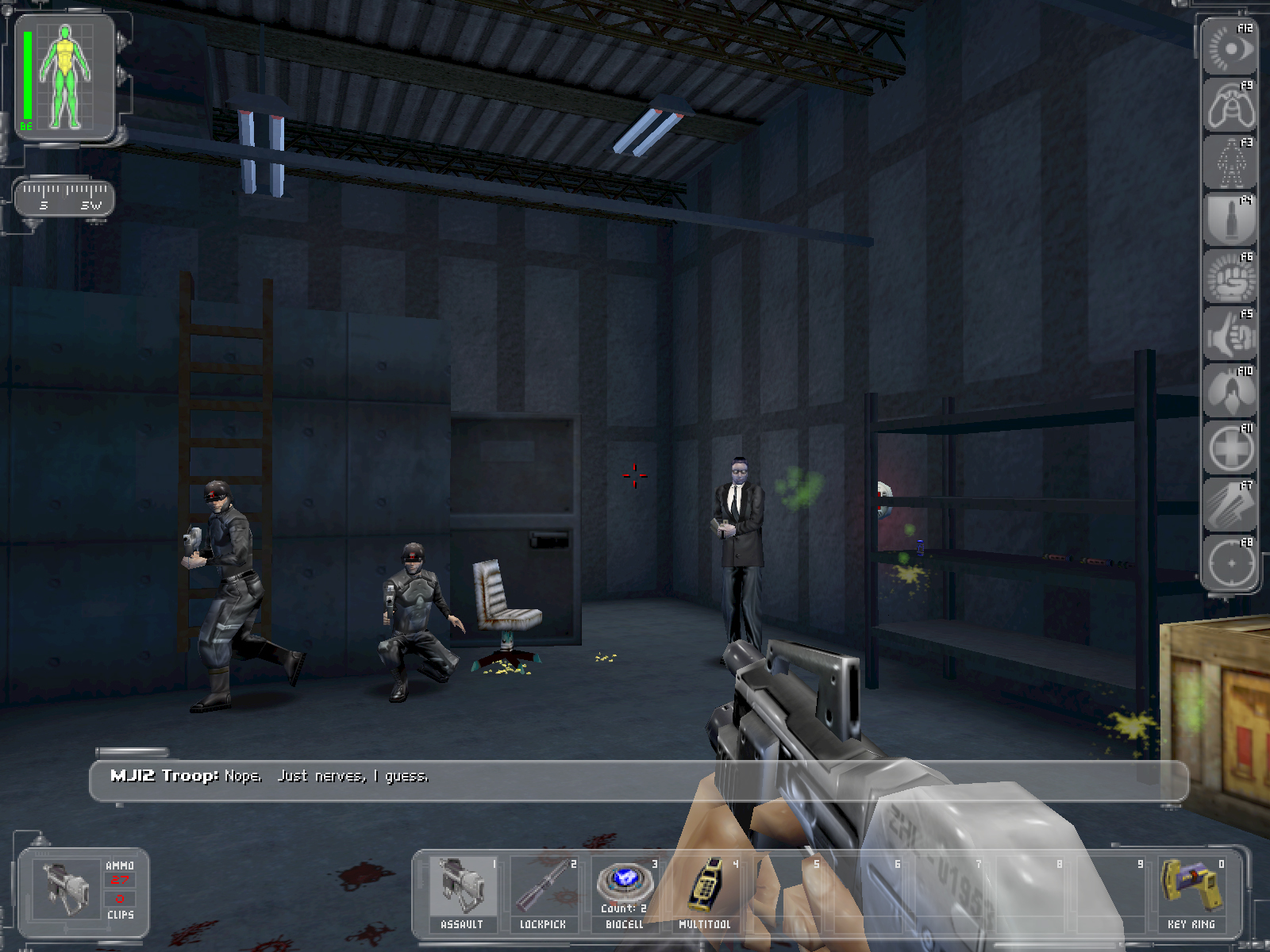 Gas Station, no ammo displayed on the weapon on the belt and incorrect aug order.