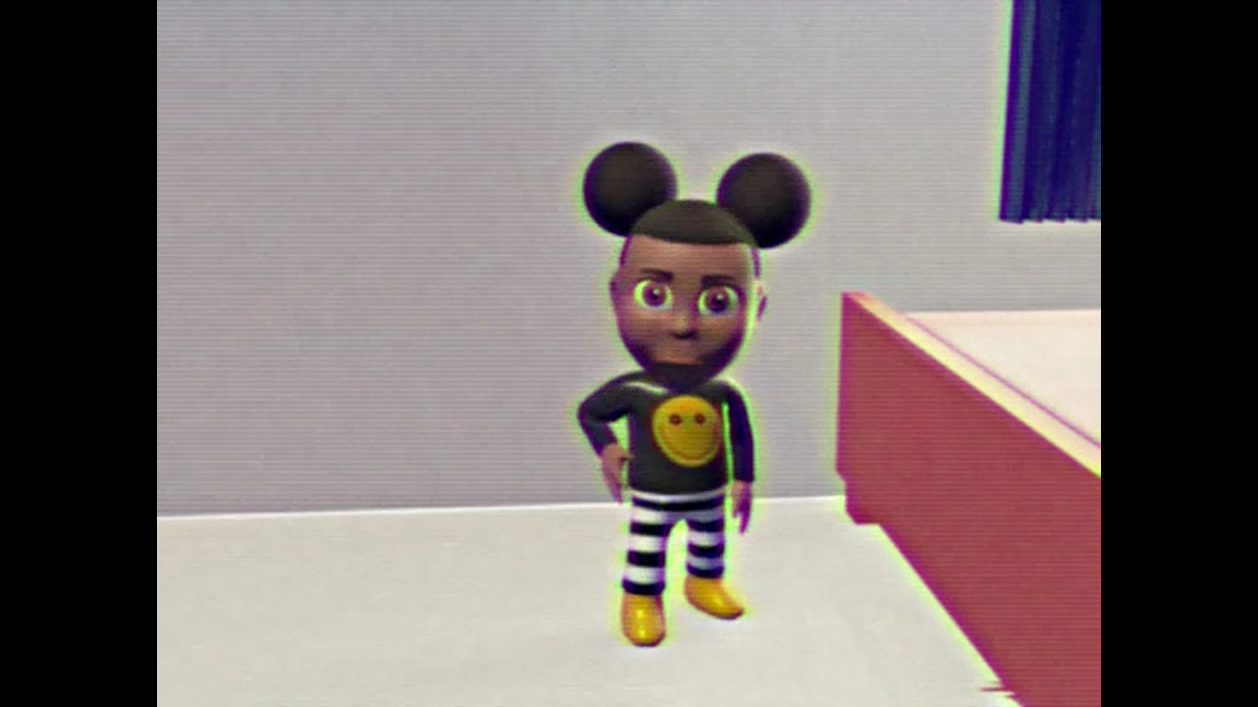 Amanda_2_Smiley_Face_Shirt.png