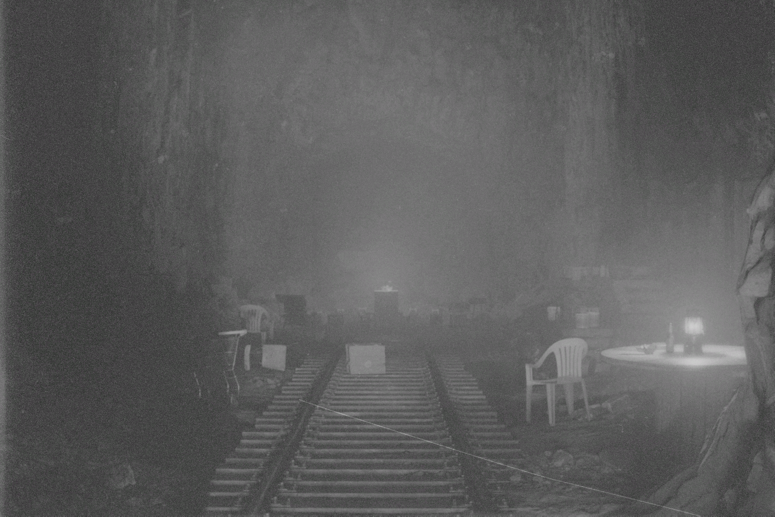AlanWake2_scene_collapsed_tunnel--homeless_inactive_aout.png