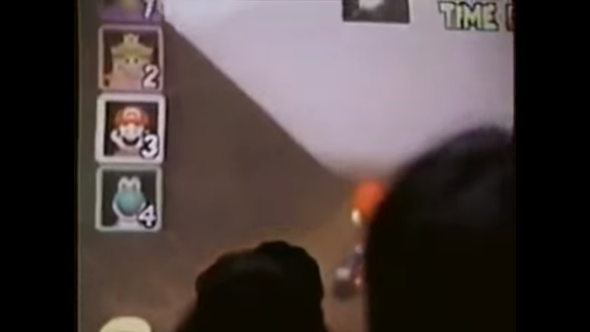 Shoshinkai95MK64FeatherItem.png Shoshinkai95MK64FeatherItem.png