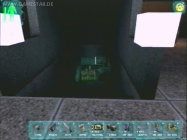 00:31 Battery Park subway with crates and large multitool icon.